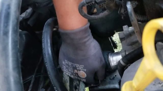 How to install lower regulator hose on 2013 Chevy cruise 1.8 with elbow Quick disconnect смотреть онлайн