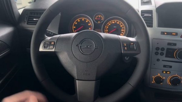 Опель Зафира 2010 г 1.8 АМТ