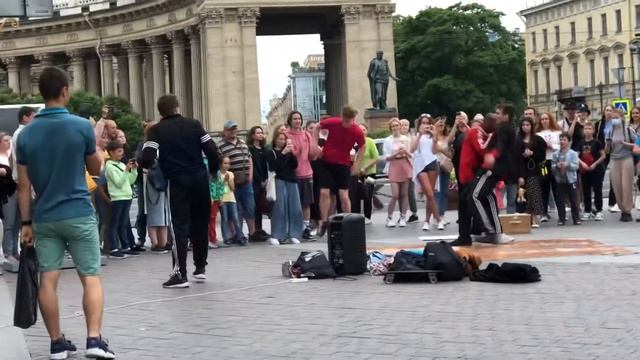 Питер Уличные Танцы На Невском смотреть онлайн