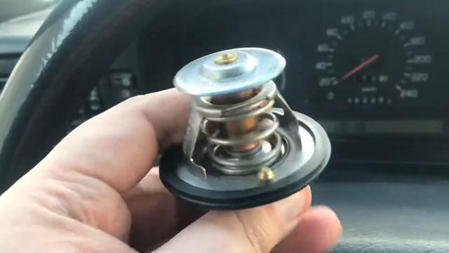 Термостат Volvo 850 смотреть онлайн