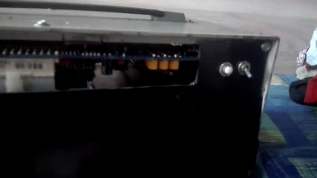 Лабораторный компьютер в мальньком советском корпусе генератора частот. смотреть онлайн