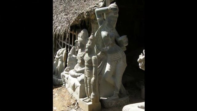 Mahabalipuram and Kanchipuram are major temple cities in Tamilnadu, India смотреть онлайн