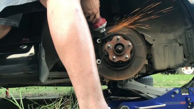 G35 Brake Caliper & Rotors Upgrade смотреть онлайн