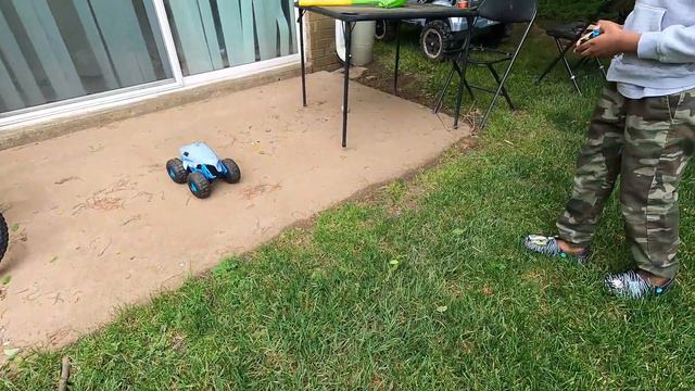 Cool Monster Jam Mega Megalodon Storm RC Tricks смотреть онлайн