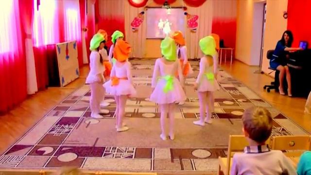 Танец поварят на 8 марта в детском саду.mp4 смотреть онлайн