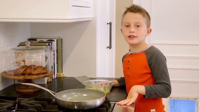 EAT | 3 Breakfasts Your Kids Can Cook Themselves смотреть онлайн