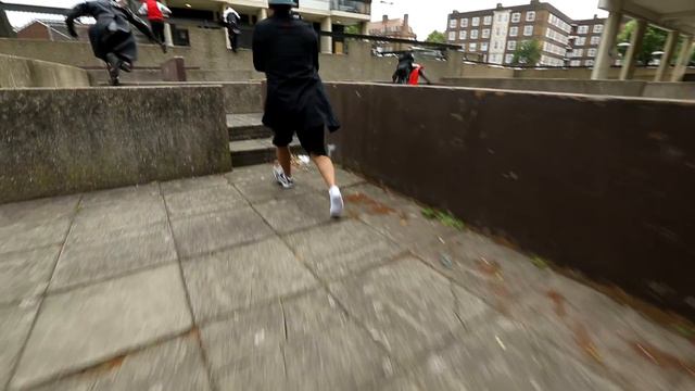 Behind The Scenes - Assassin's Creed Syndicate Meets Parkour in Real Life смотреть онлайн