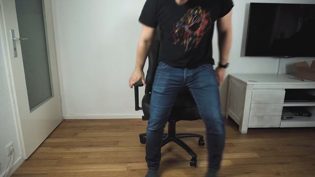 Tesoro Zone Evolution Gaming Chair Unboxing