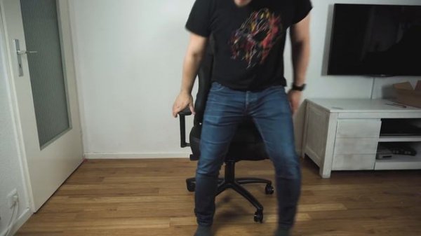 Tesoro Zone Evolution Gaming Chair Unboxing