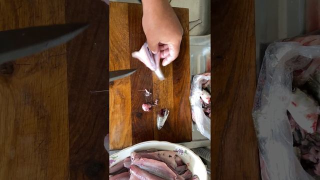 4K Chularka, cutting fish with a Japanese knife. Чуларка, разделка японским ножом. 091023 #GRRG смотреть онлайн