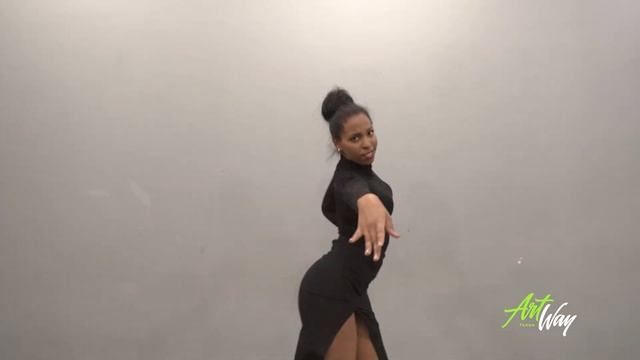 ЖЕНСКИЙ СТИЛЬ в САЛЬСЕ с Lia Armenteros смотреть онлайн