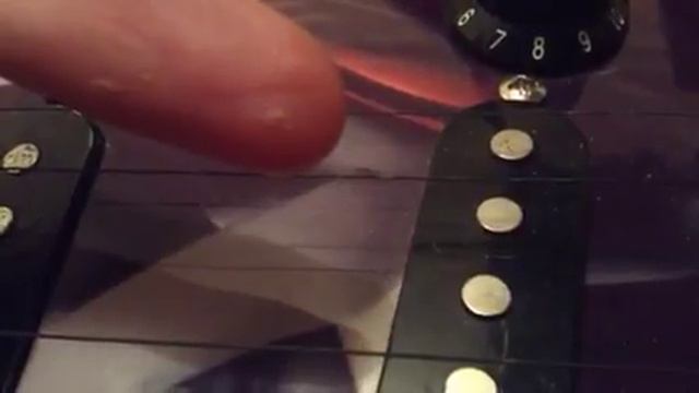 What Happens When Using a Fidget Spinner as a Guitar Pick смотреть онлайн