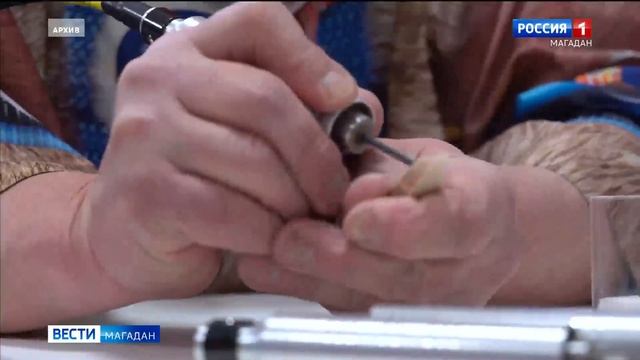 Из жизни ушёл известный колымский косторез Юрий Ханькан смотреть онлайн
