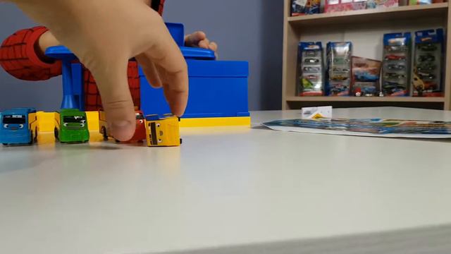 Автобусная заправочная станция ТАЙО. Строим и клеим названия смотреть онлайн