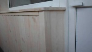 ОТДЕЛКА ШЕСТИМЕТРОВОГО БАЛКОНА ДЕРЕВОМ!ШКАФ И ТУМБОЧКА С ЖАЛЮЗИЙНЫМИ ДВЕРЦАМИ(ВИДЕО)