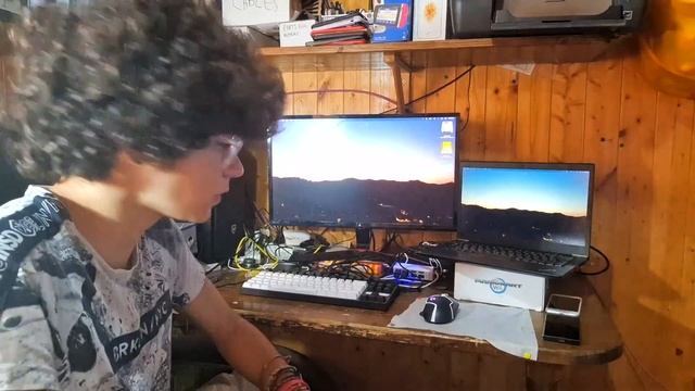 The Best MacBook is not made by Apple. ThinkPad with macOS Review смотреть онлайн