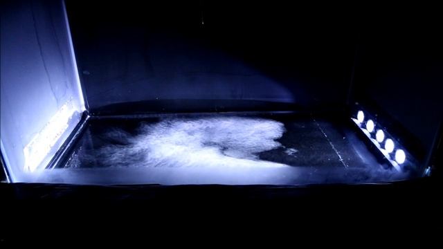 Blasting A Cloud Chamber With Electrons смотреть онлайн