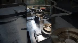 Изделие из сырой резины. Процесс изготовления сальников.