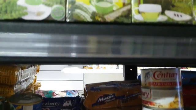 JJ Asian Mini Mart, смотреть онлайн