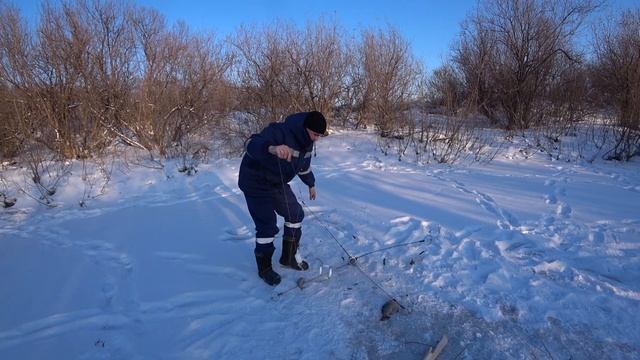 Рыбалка на хапуги с новой камерой, сломали бур и бензопилу! смотреть онлайн