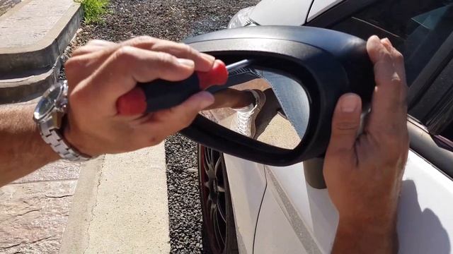 Come sganciare calotte Ford Fiesta mk7 смотреть онлайн