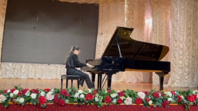 Исполнитель - Сакеева Сабина; Педагог - Али Дана смотреть онлайн