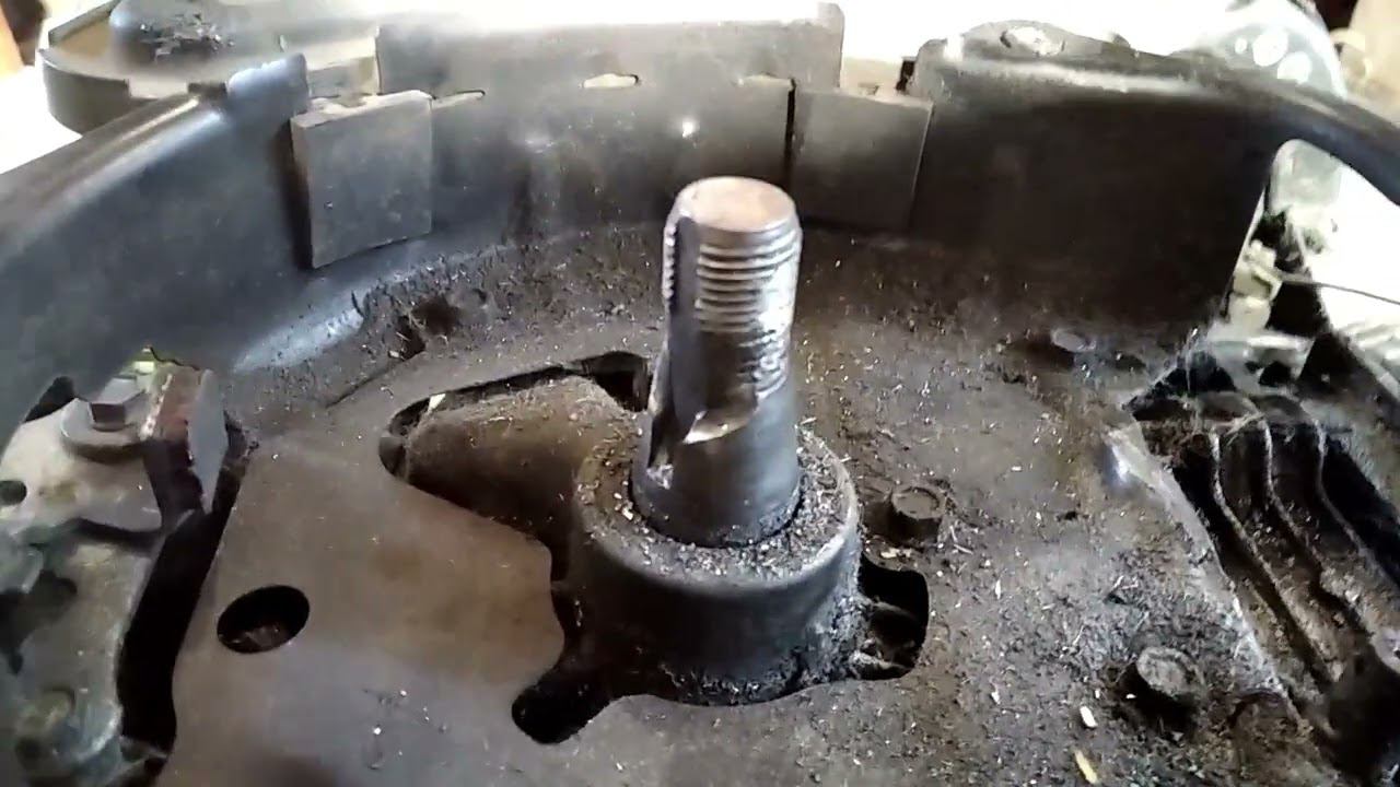 Газонокосилка Viking  BRIGGS STRATTON классическая проблема для России