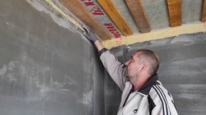 Крепление пароизоляции к стене | Надежное крепление пароизоляции