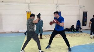 Баходир Жалолов,работа на лапах!