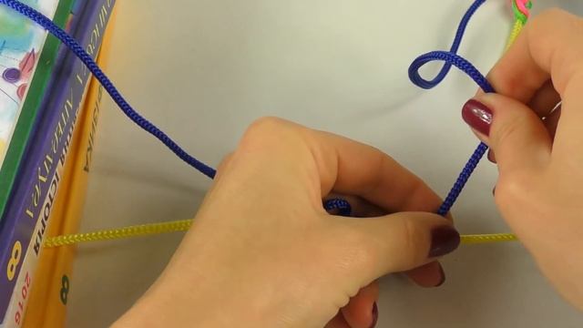 DIY Браслет ИЗ ШНУРКОВ | Как сделать браслет за 5 мин! смотреть онлайн