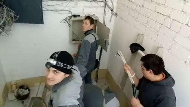 Дискотека 57го (дома по улице Мира) смотреть онлайн