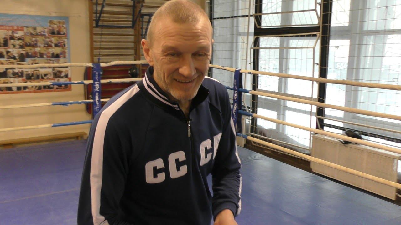 Различные виды скакалок с точки зрения боксёра (English subs) смотреть онлайн