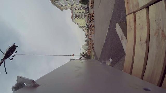 Установка мачт освещения с помощью вертолета / Light mast installation by helicopter смотреть онлайн