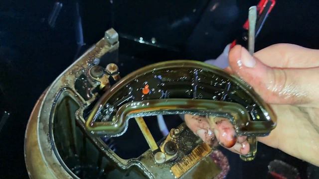 DIESEL FUEL THE BEST DEGREASER??? - C55 AMG M113 V8 INTAKE MANIFOLD CLEANING смотреть онлайн