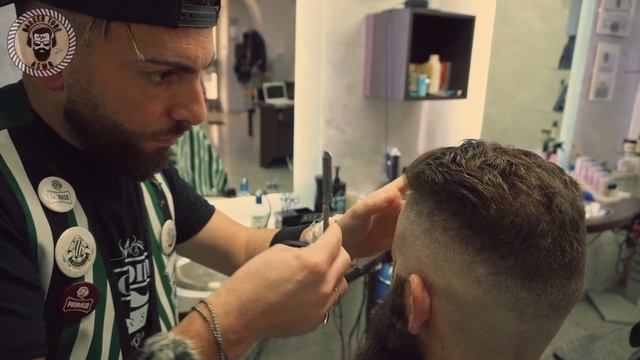 ASMR Men’s haircut and beard shape ?Classic Barber shop? смотреть онлайн