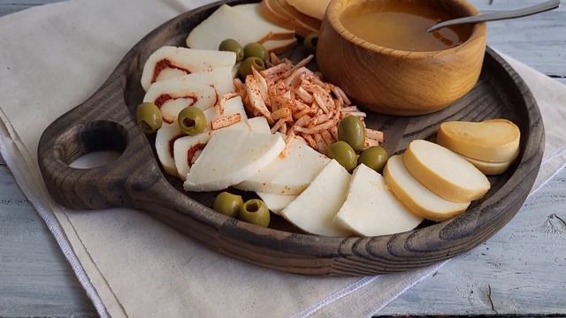 Блюдо для сервировки стола из дерева