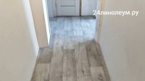 Как обыграли шкаф стенли в коридоре при укладке линолеума Красноярск