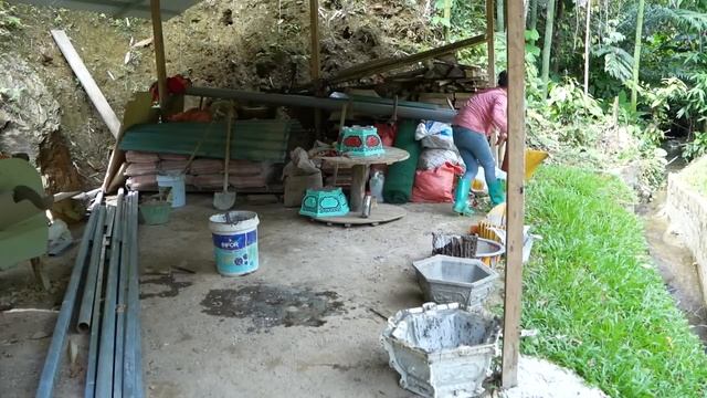 Make Flower Pots, Clean The Farm, Fix The P50 Camp, Live In The Forest For 2 Year
