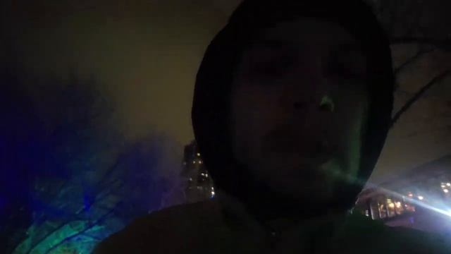 Катаемся на тюбингах в парке Строгино смотреть онлайн