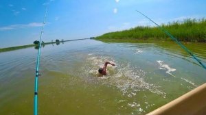 ОТОРВАЛ И ПОТАЩИЛ ДОГОНЯЕМ СНАСТИ рыбалка в Астрахани