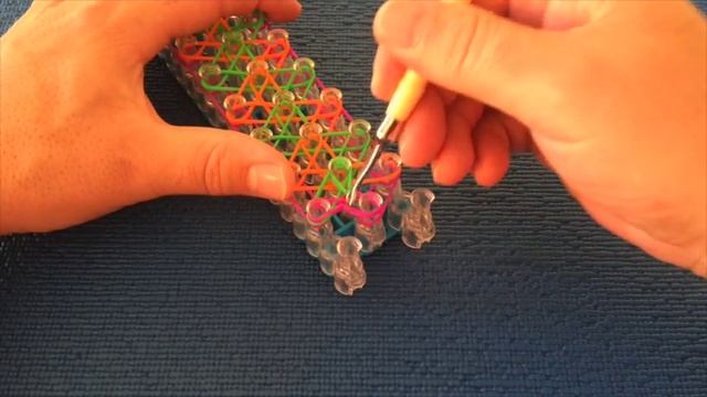 Как плести браслет из резинок "Фантазия" bracelets!! смотреть онлайн