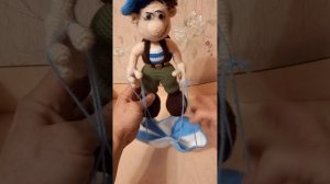 Десантник крючком по авторскому МК Елены Беловой
