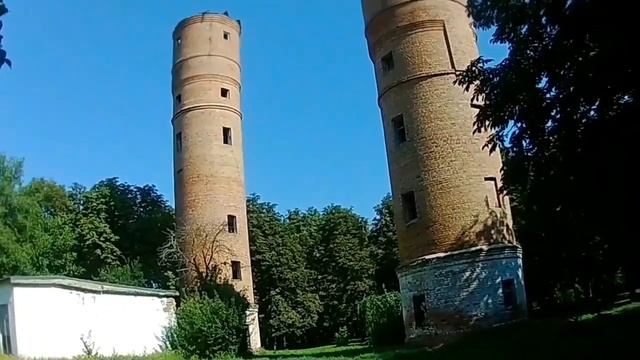 ТСЖ Сьедобные грибы , башни близнецы и котики на территории санатория Слава в Миргороде. смотреть онлайн