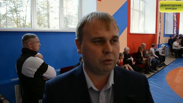 В ДДТ открыли после ремонта зал борьбы смотреть онлайн