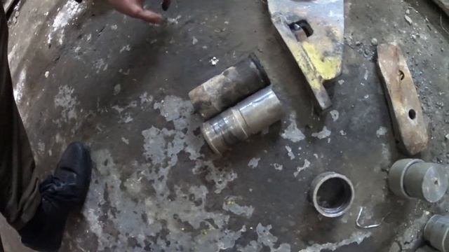 Как проходит ремонт бульдозера ТМ10 в цехе смотреть онлайн