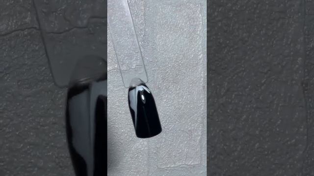 МК простой дизайн нитью для шитья #дизайнногтей #черный#белый#маникюр #shorts смотреть онлайн