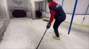 КАК ПРАВИЛЬНО БРОСИТЬ ШАЙБУ В ХОККЕЕ! 5 видов броска.