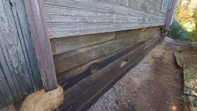 Подъем старого дома из бревна на шпалы смотреть онлайн