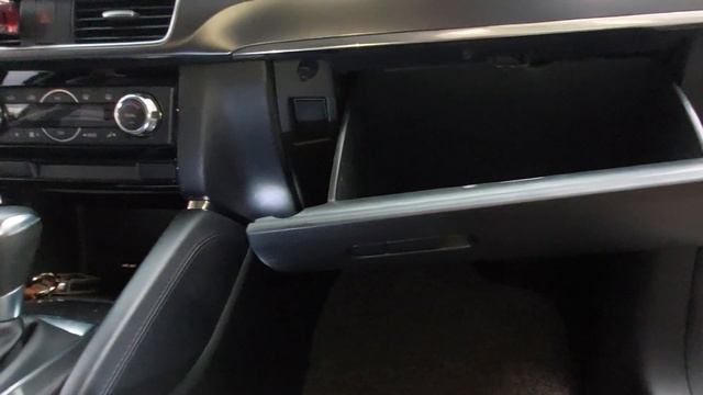 Thay lọc gió điều hòa CX5(Part 1) смотреть онлайн