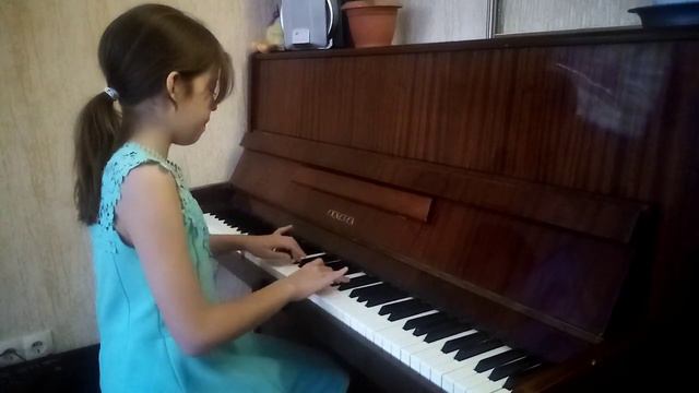 Яковенко Варя Гамма ми мажор. Преподаватель: Ажгибицева Е.А смотреть онлайн